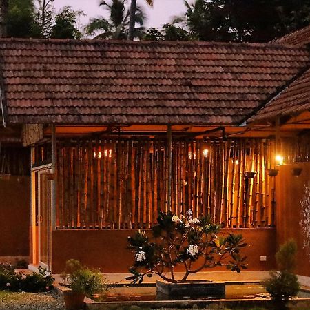 Pura Vida Varkala Hotel Buitenkant foto