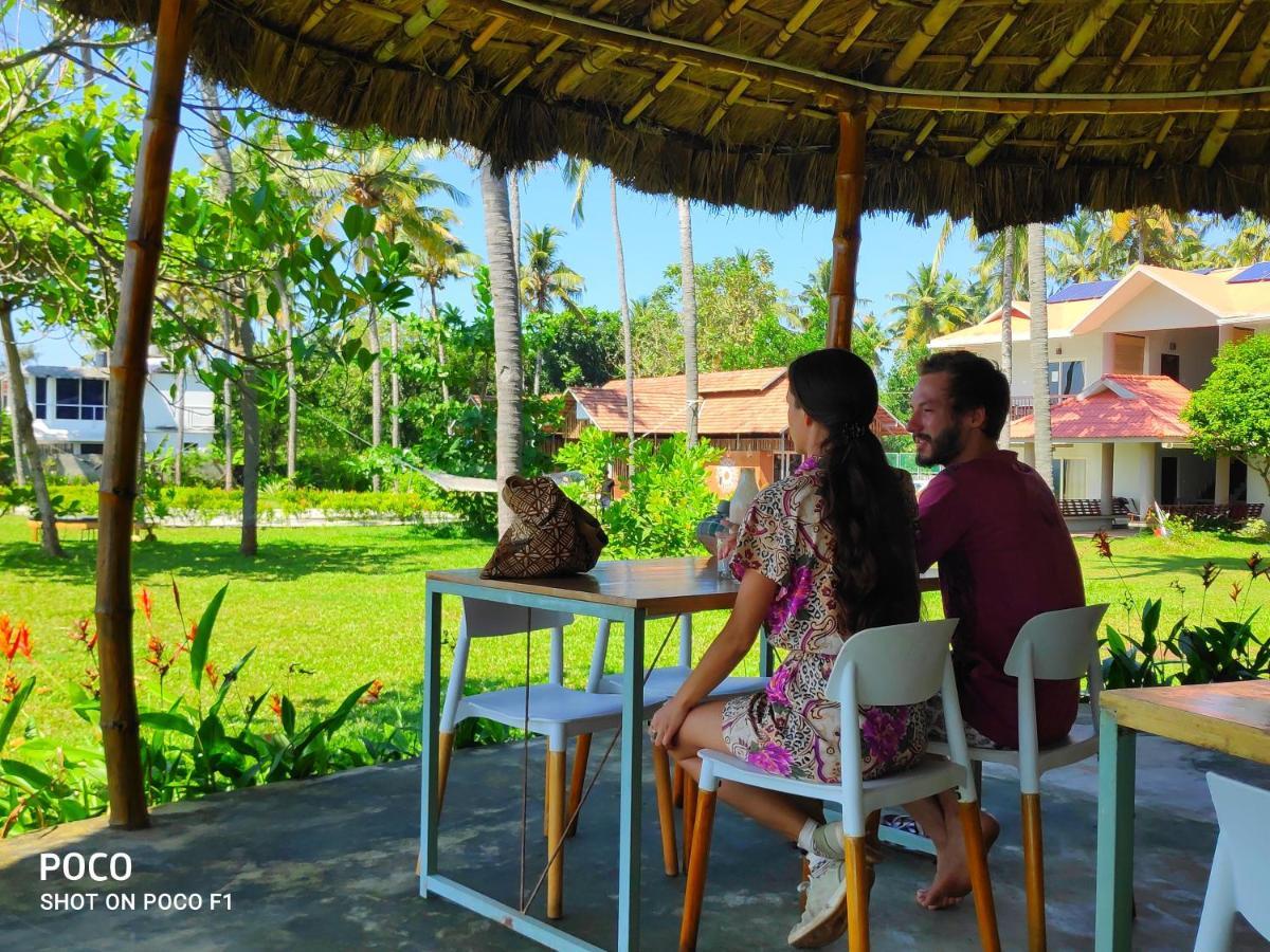 Pura Vida Varkala Hotel Buitenkant foto