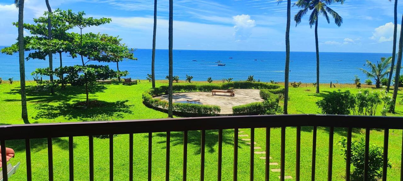 Pura Vida Varkala Hotel Buitenkant foto
