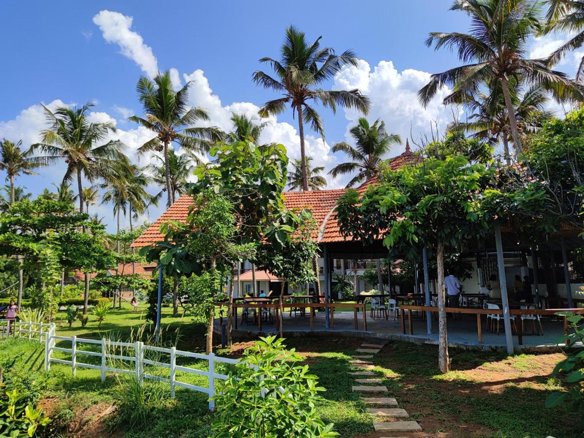 Pura Vida Varkala Hotel Buitenkant foto