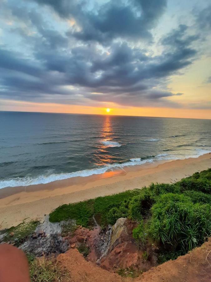 Pura Vida Varkala Hotel Buitenkant foto