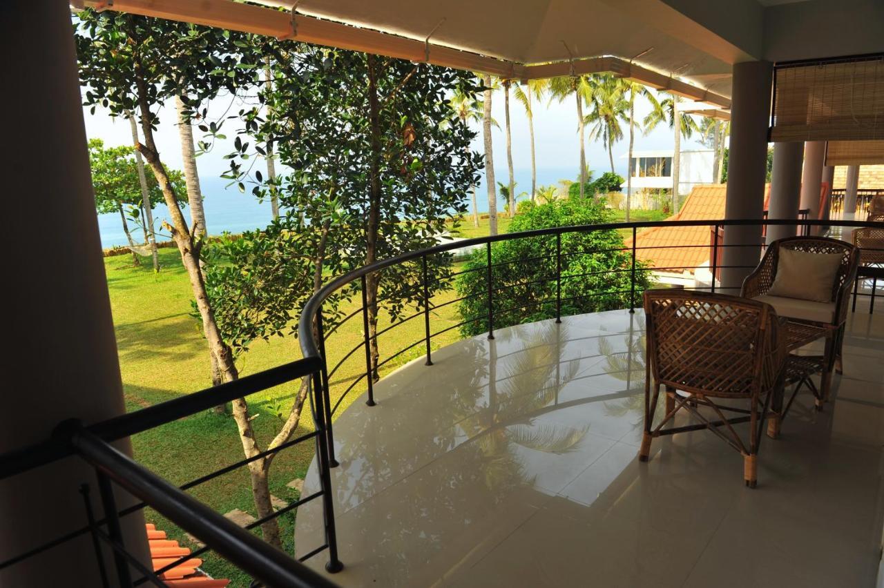 Pura Vida Varkala Hotel Buitenkant foto